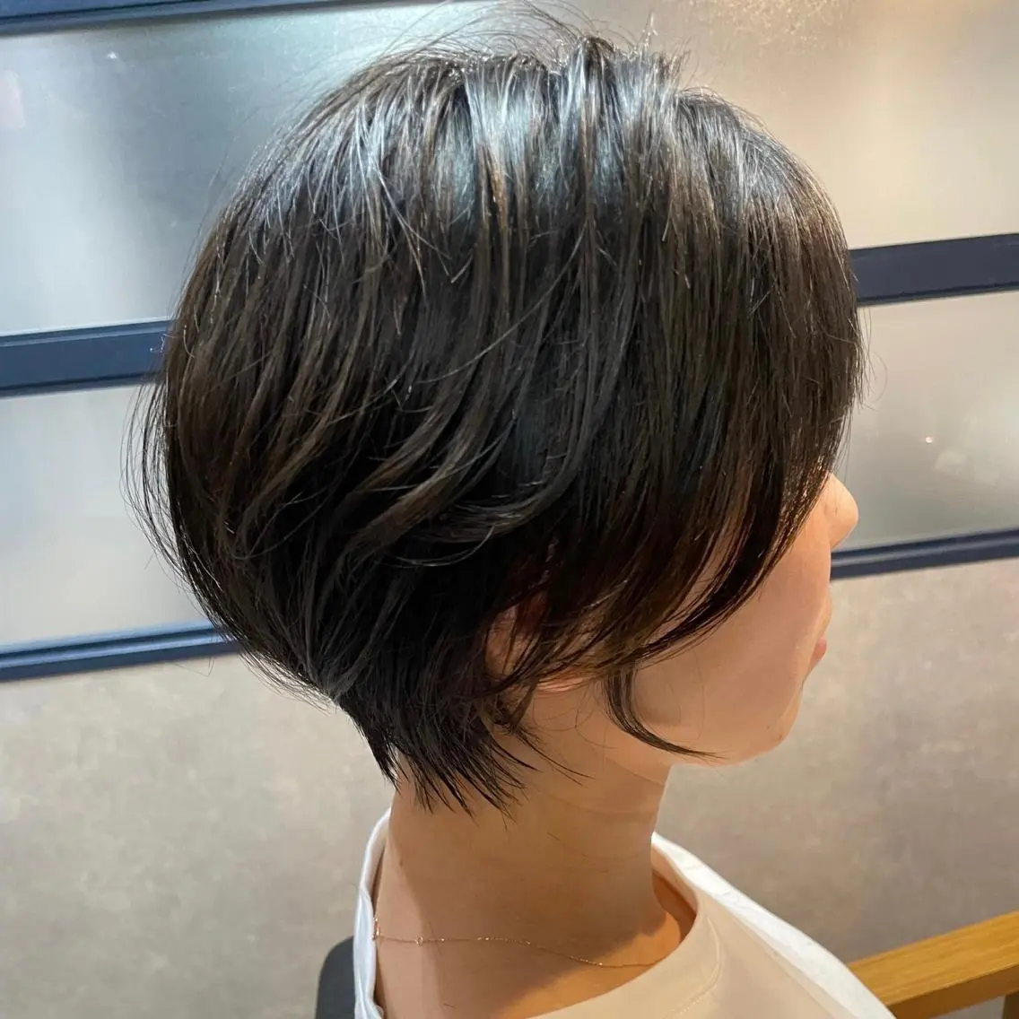 ショート カラー くびれヘア ショートヘア 浅草個室/髪質改善 🫧ちえ🫧のヘアスタイル