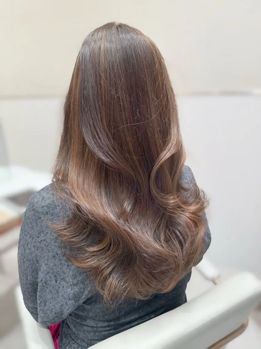 ミディアム カラー カット ヘアカラー トリートメント ヘッドスパ ヘアセット 韓国ヘア/レイヤー/ 顔まわり/りょーとのヘアスタイル