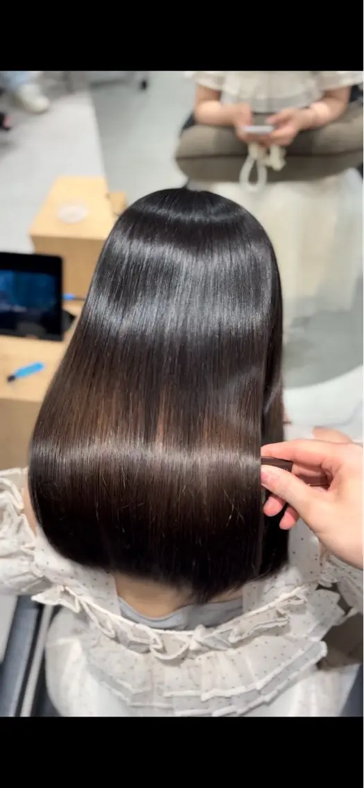 ミディアム カット 縮毛矯正 トリートメント RANSHELL RYUTOのヘアスタイル