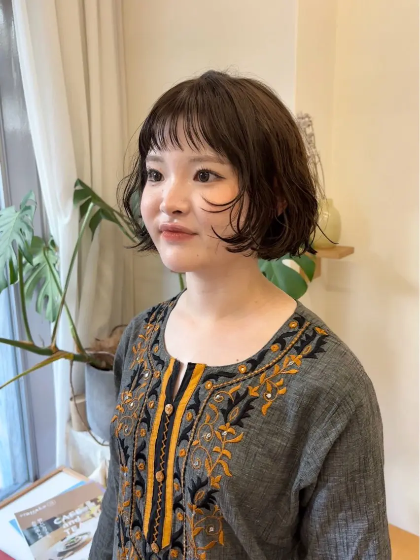 ショート カラー ブラウンカラー オリーブブラウン カット ヘアカラー 美空🐇 レイヤー / 透明感カラー🩰のヘアスタイル