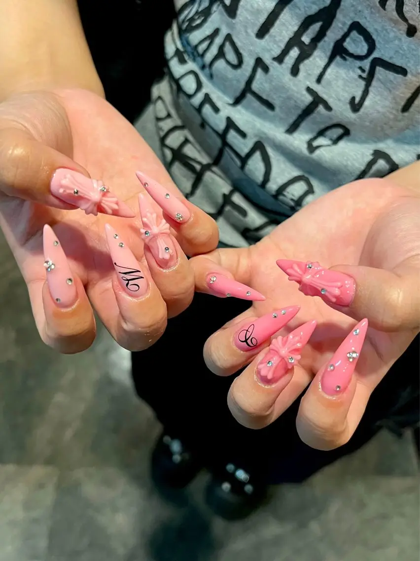 ネイル アートネイル ジェルネイル 韓国ネイル ニュアンスネイル ハンドネイル Luna Nail.Novaのネイルデザイン