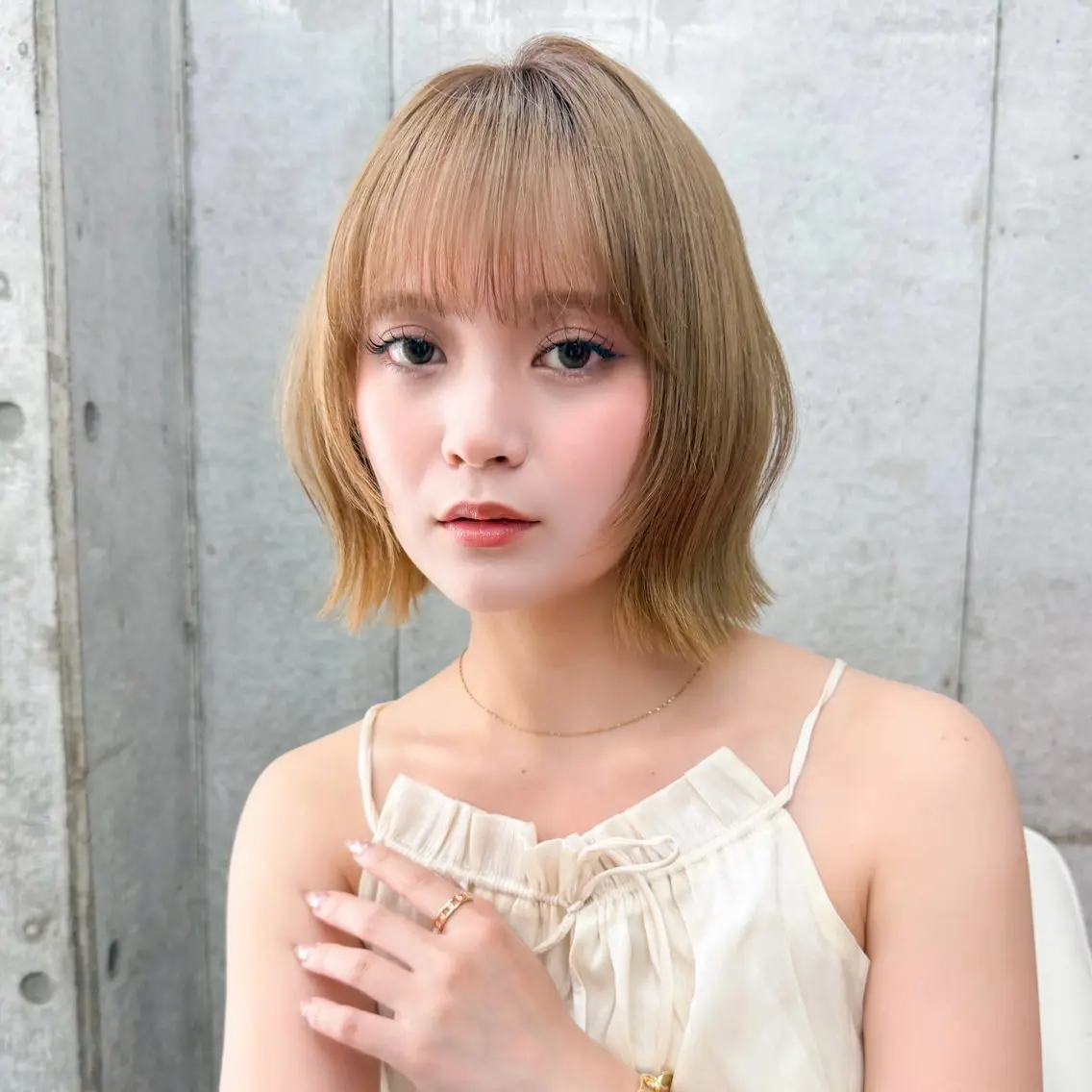 ミディアム カット ヘアカラー トリートメント 美髪矯正 💟Nanatsuのヘアスタイル