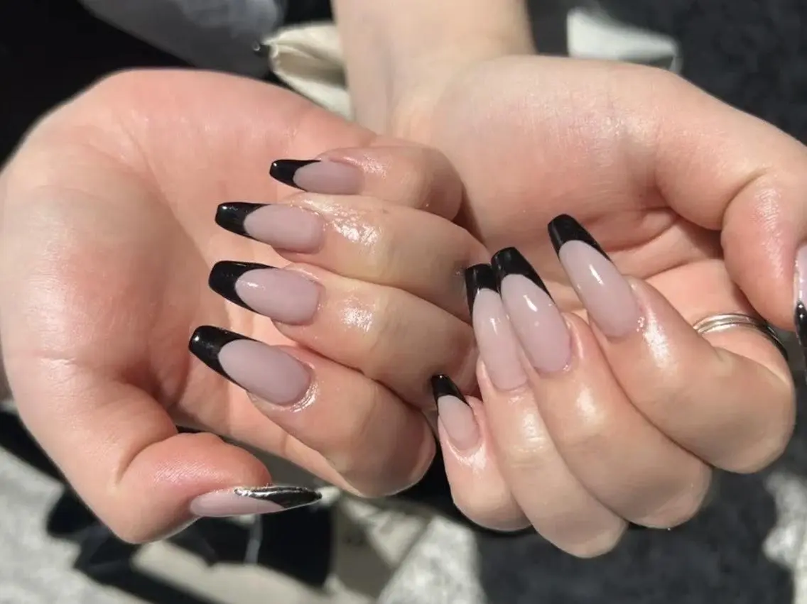 ネイル フレンチネイル 小西 麻紀のネイルデザイン