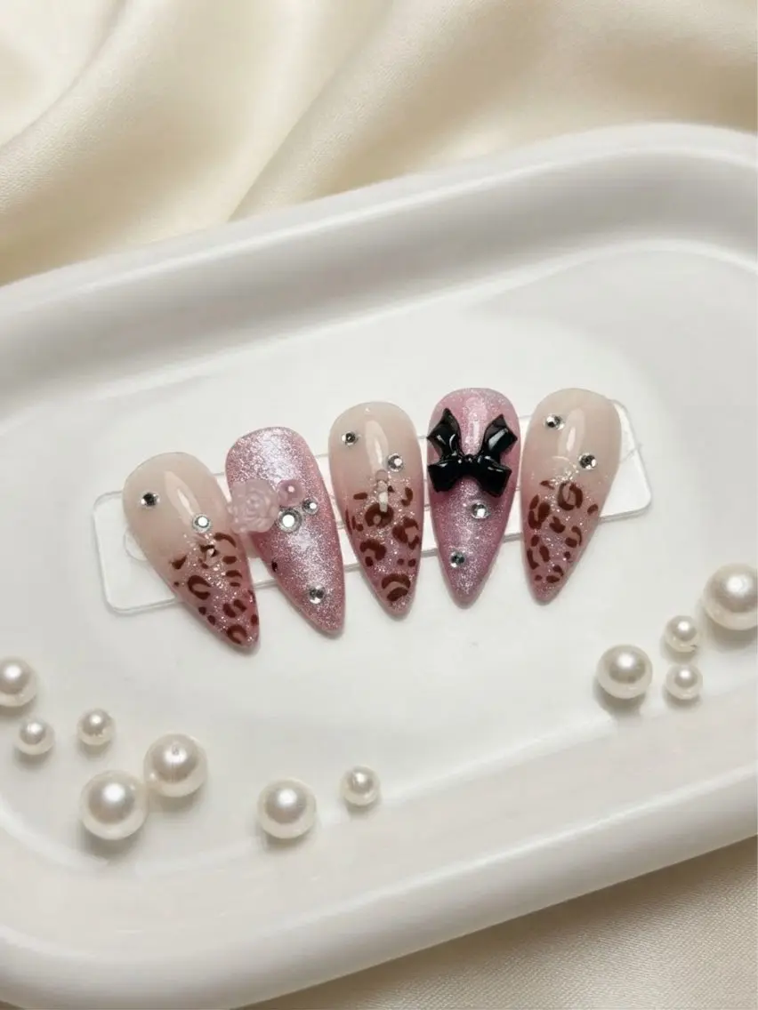 ネイル 成人式 フレンチネイル ジェルネイル 韓国ネイル マグネットネイル Michan Nailのネイルデザイン