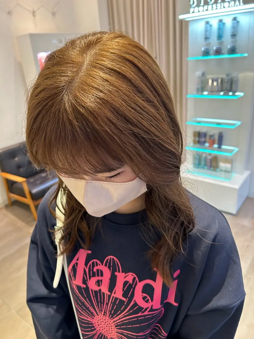 セミロング カラー ブリーチ 髪質改善 ヘアカラー トリートメント 🕯透明感カラー／ 似合わせレイヤー🎀のヘアスタイル