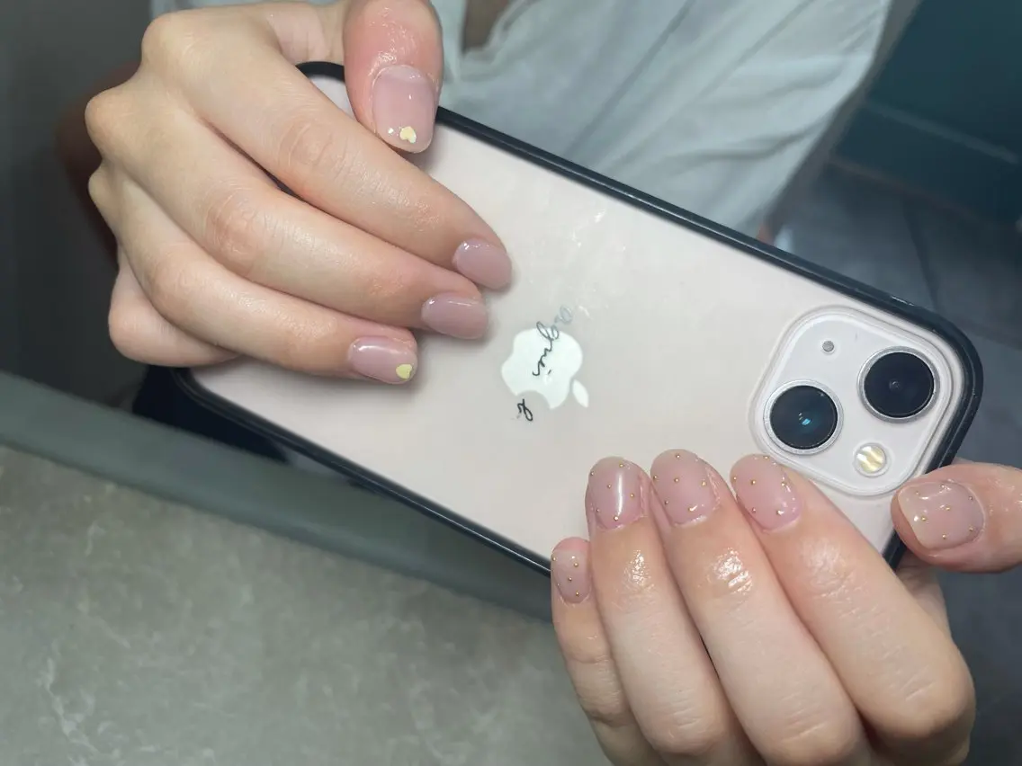 ネイル LAVISH 大和店 emi･:*+のネイルデザイン