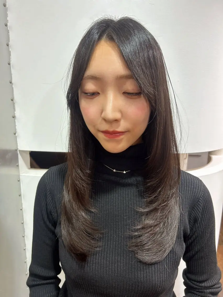 ロング ロングレイヤー レイヤーカット ロング カット｜ボブショート Suzukaのヘアスタイル