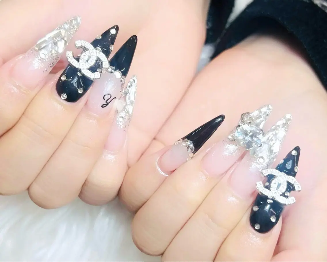 ネイル チークネイル 長さ出し フラッシュネイル フレンチネイル グラデーション ハンドネイル AN NAIL SALONのネイルデザイン