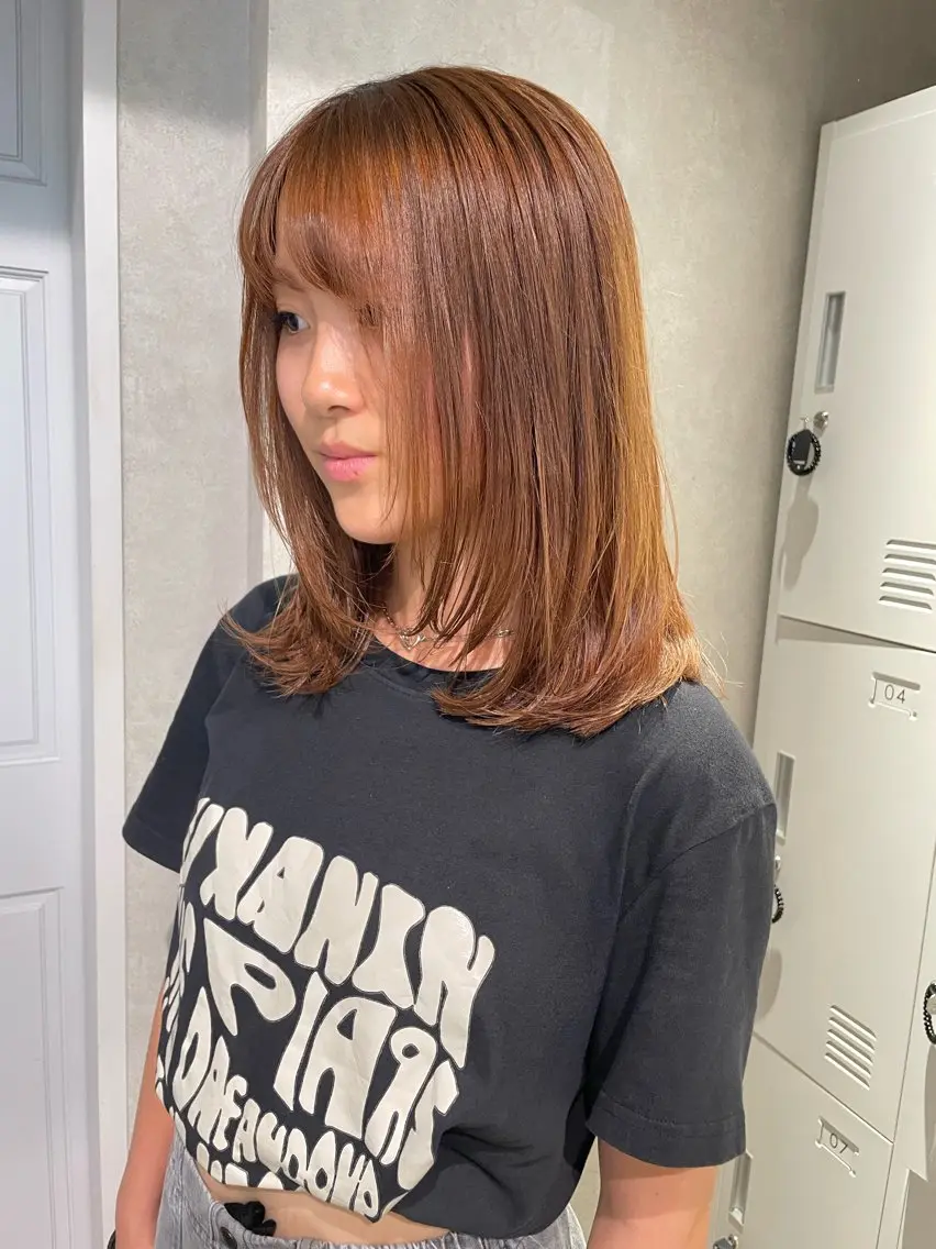 セミロング カラー レイヤーカット 似合わせカット ヘアカラー トリートメント ナチュラル透明感🌱 小山美樹子のヘアスタイル