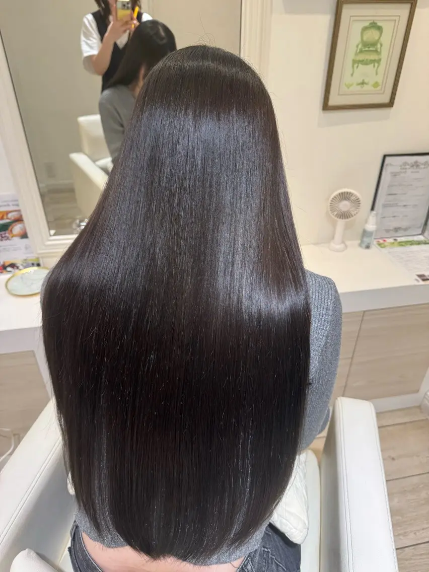 カラー ヘアカラー たなかあいり クロスパーマのヘアスタイル