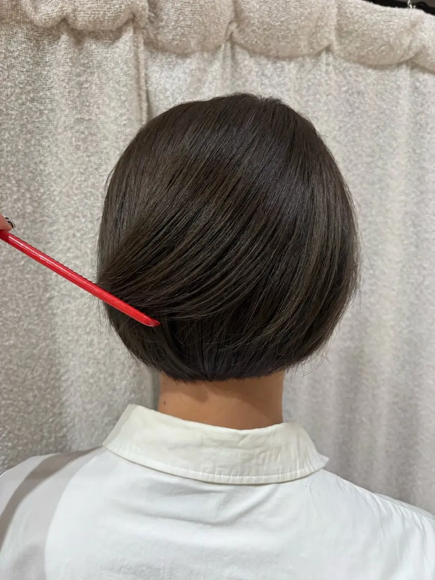 カラー グレージュ オリーブグレージュ オリーブグレー newi京橋 chiyumiのヘアスタイル