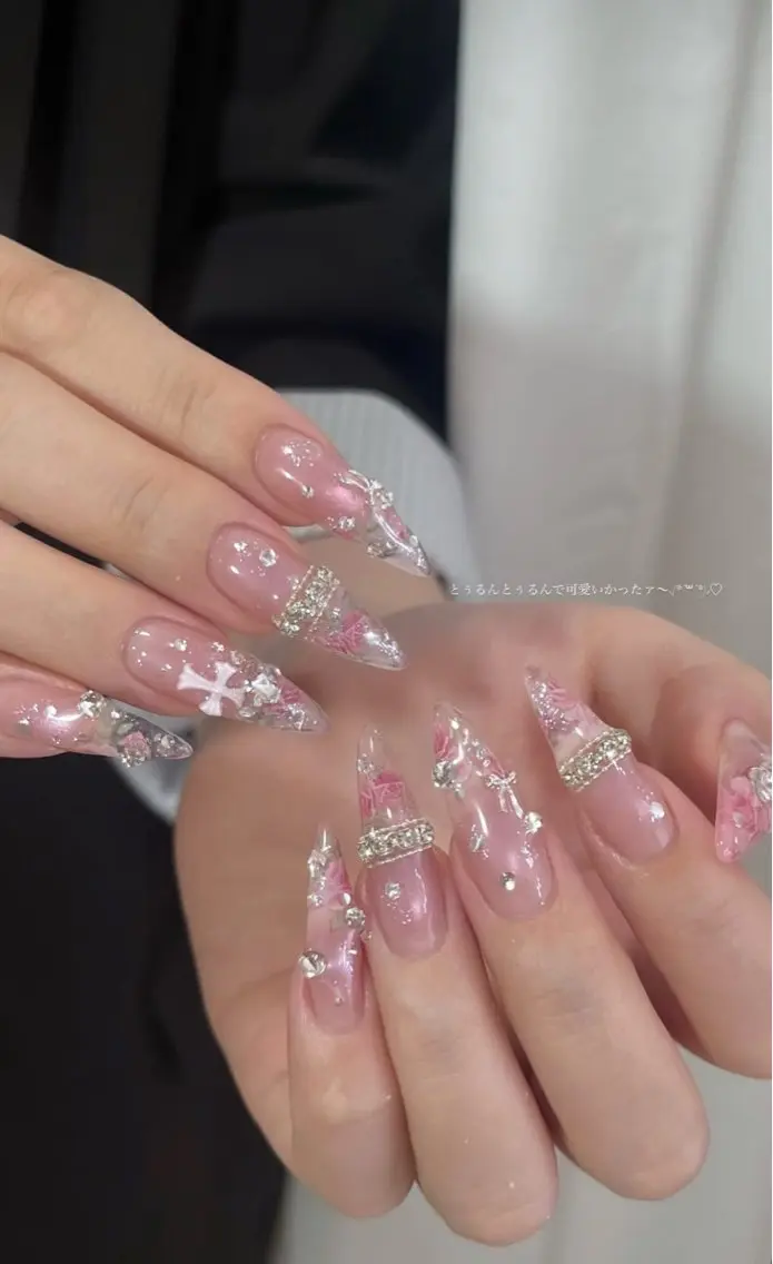 ネイル フットネイル フレンチネイル ジェルネイル マグネットネイル 持ち込み ハンドネイル Ribbonnail salonのネイルデザイン
