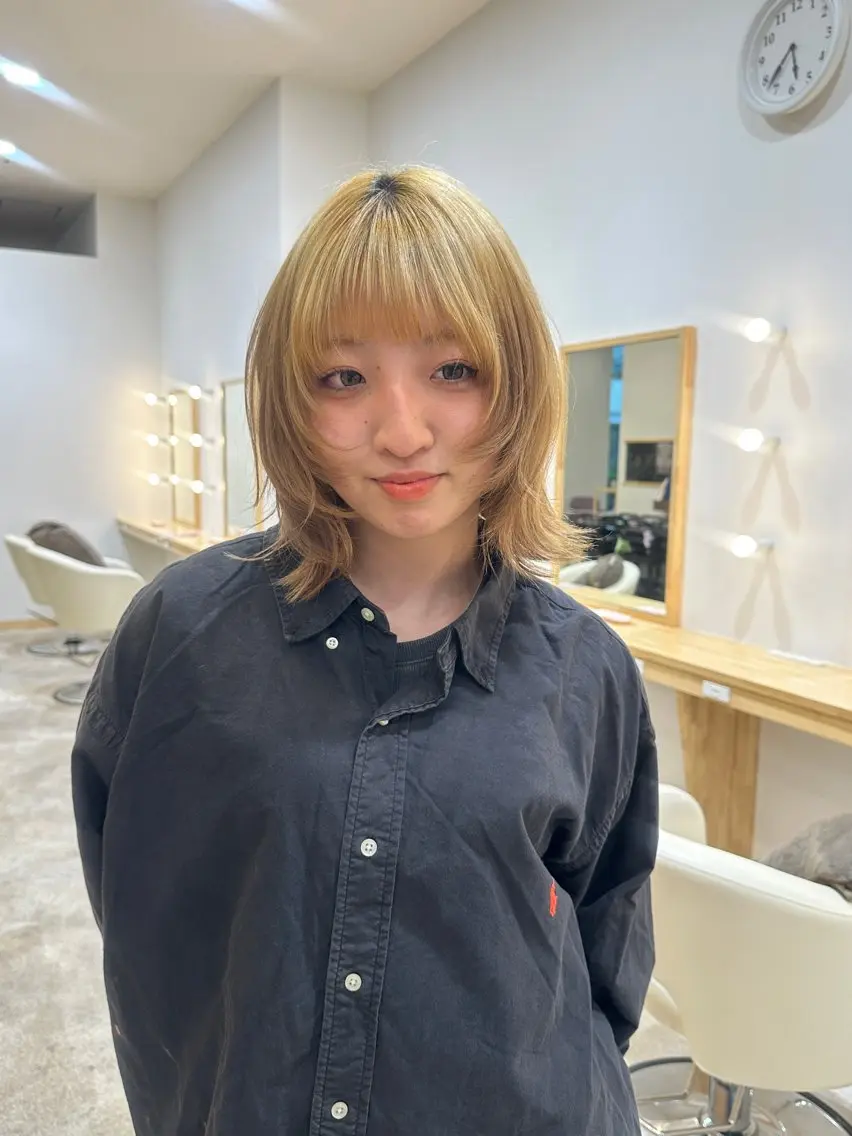 ショート カット ヘアカラー 淡い暖色カラー🩰 girly ♡ ノアのヘアスタイル