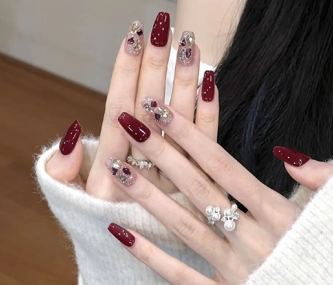 ネイル ハンドネイル nail&eye OMI 北千住のマツエク・マツパデザイン