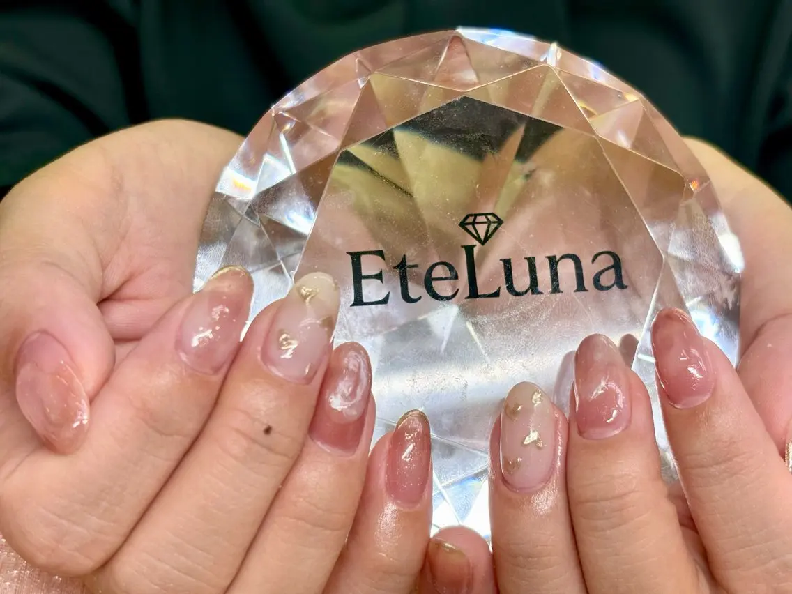 ネイル ニュアンスネイル ハンドネイル ハンドケア ETE LUNA NAILのネイルデザイン