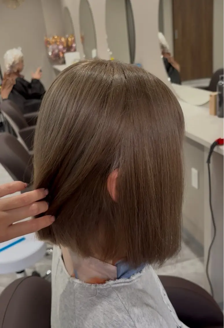 ミディアム ヘアカラー mimiiy fukaのヘアスタイル