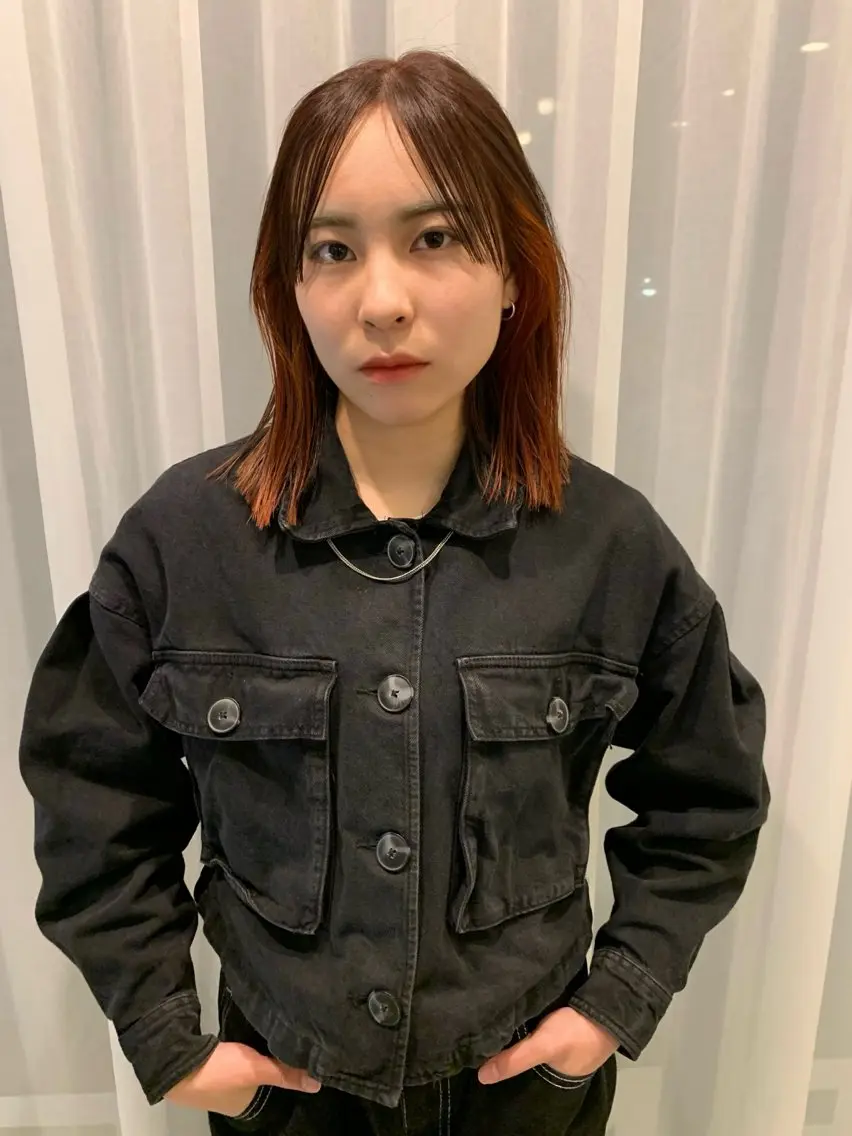 ミディアム カラー インナーカラー オレンジ オカモト ハルカのヘアスタイル