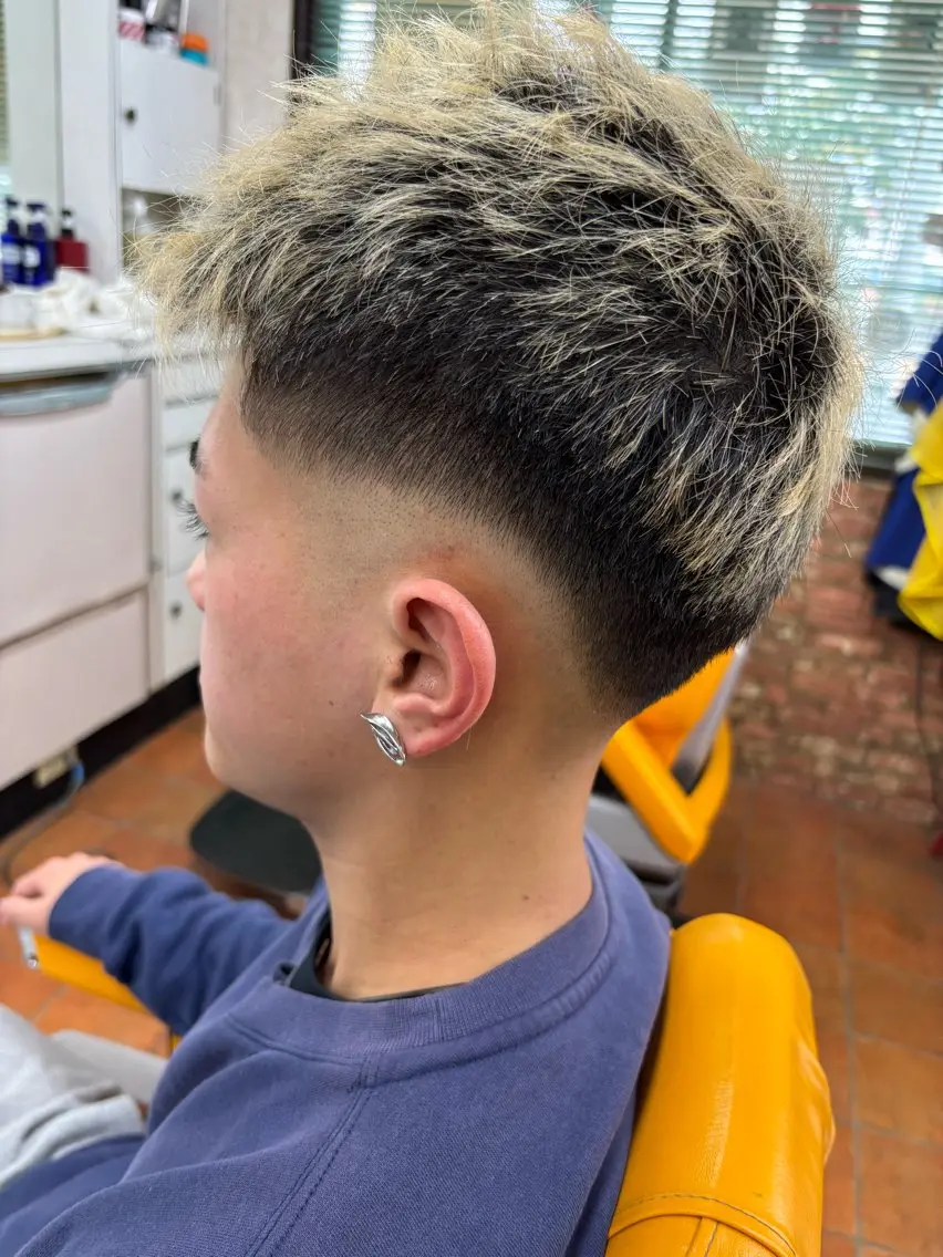 ショート やました 理容所のヘアスタイル
