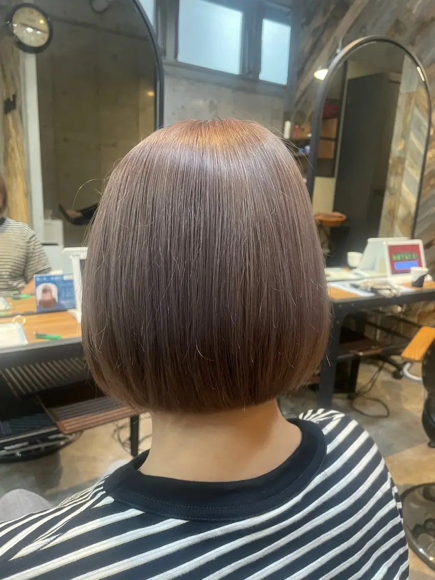 ミディアム カット ヘアカラー 原 朱音のヘアスタイル