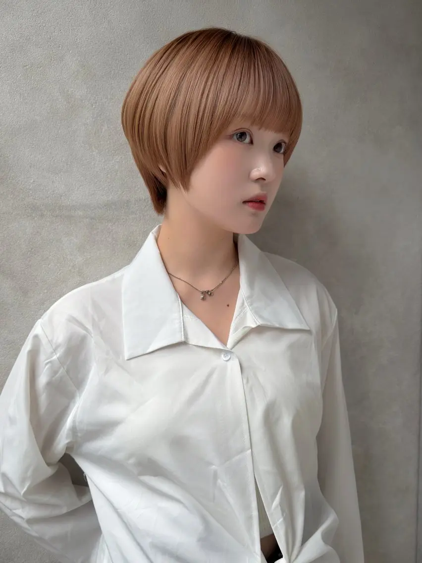 ショート ✨NOVAレイヤー・ ブリーチなしダブル✨のヘアスタイル