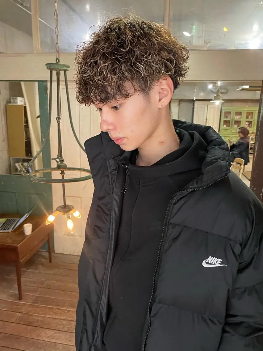 パーマ メンズ カット ヘアカラー パーマ メンズ特化美容師 ハスイルイのヘアスタイル