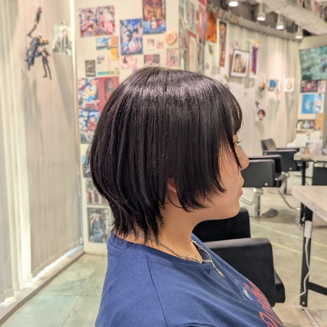 ショート ウルフカット カット 推しカラー🦉にじさ んじカラー🌈🕒✨のヘアスタイル
