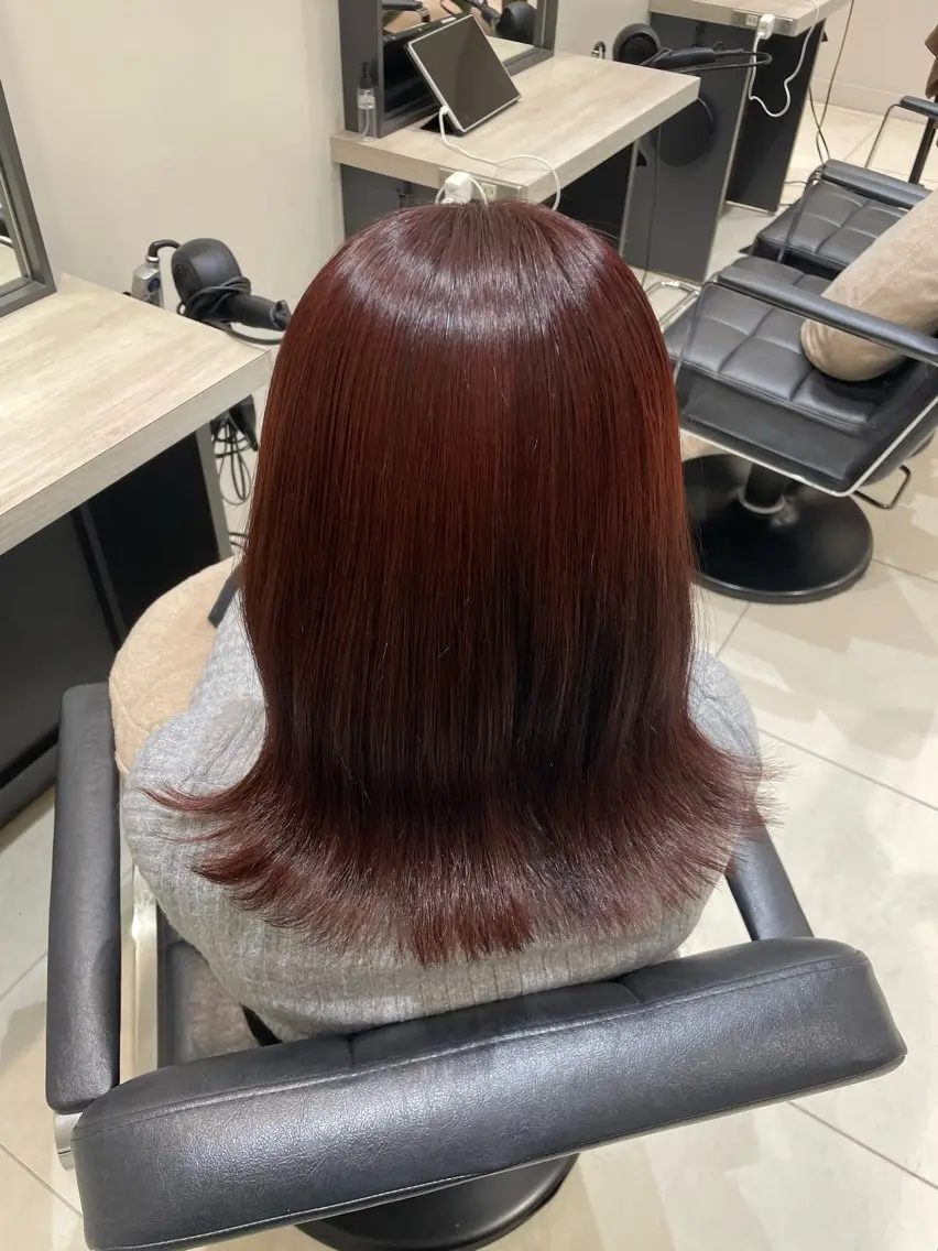 ミディアム ケアカラー ヘアカラー すみれ✨レイヤー 🫧透明感カラーのヘアスタイル