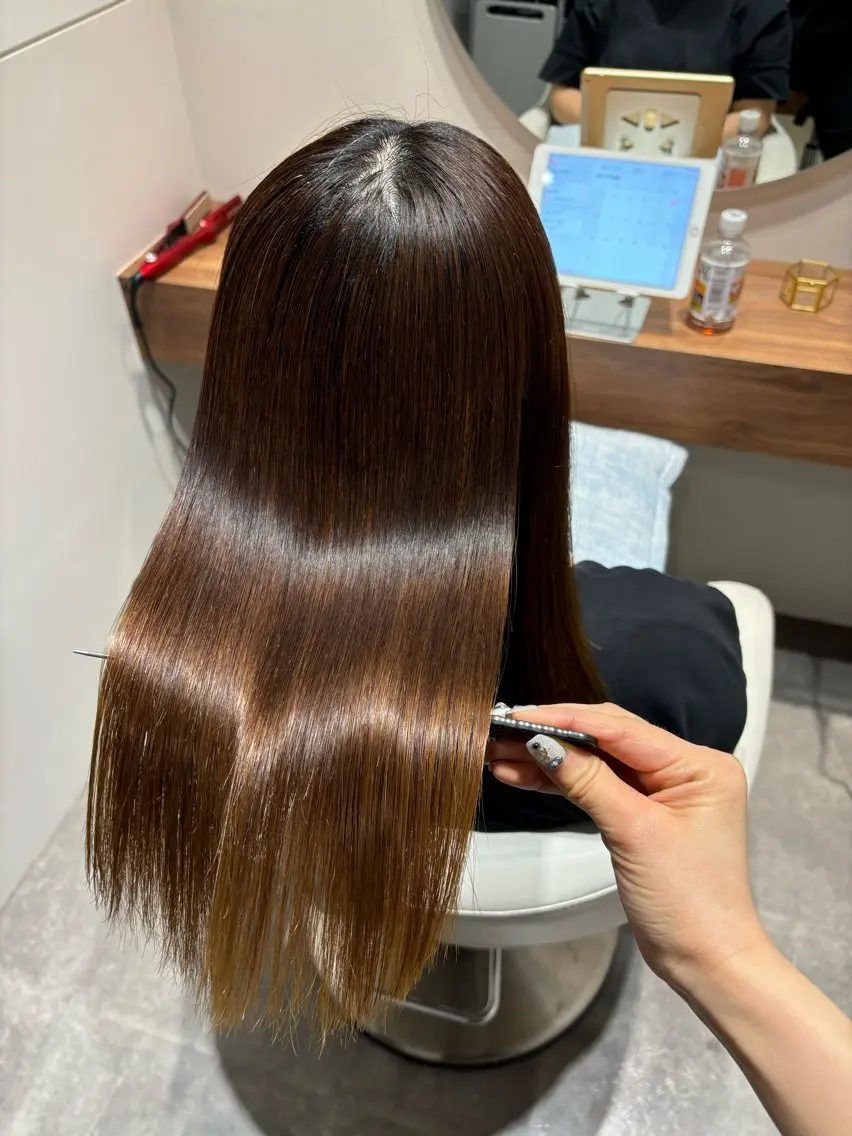 ロング カット 縮毛矯正 トリートメント 美髪ヘア 🤍erikaのヘアスタイル