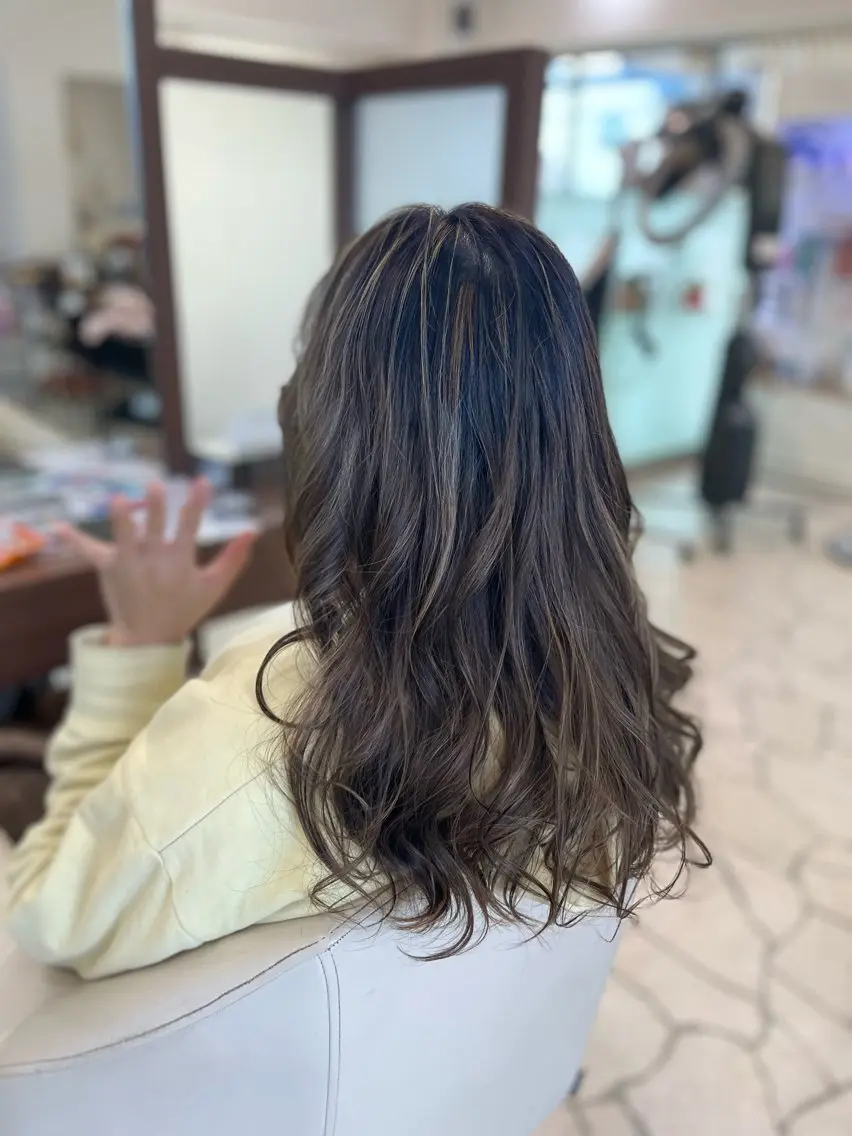 ロング カラー 生駒市デザインカラー /浜中美奈のヘアスタイル