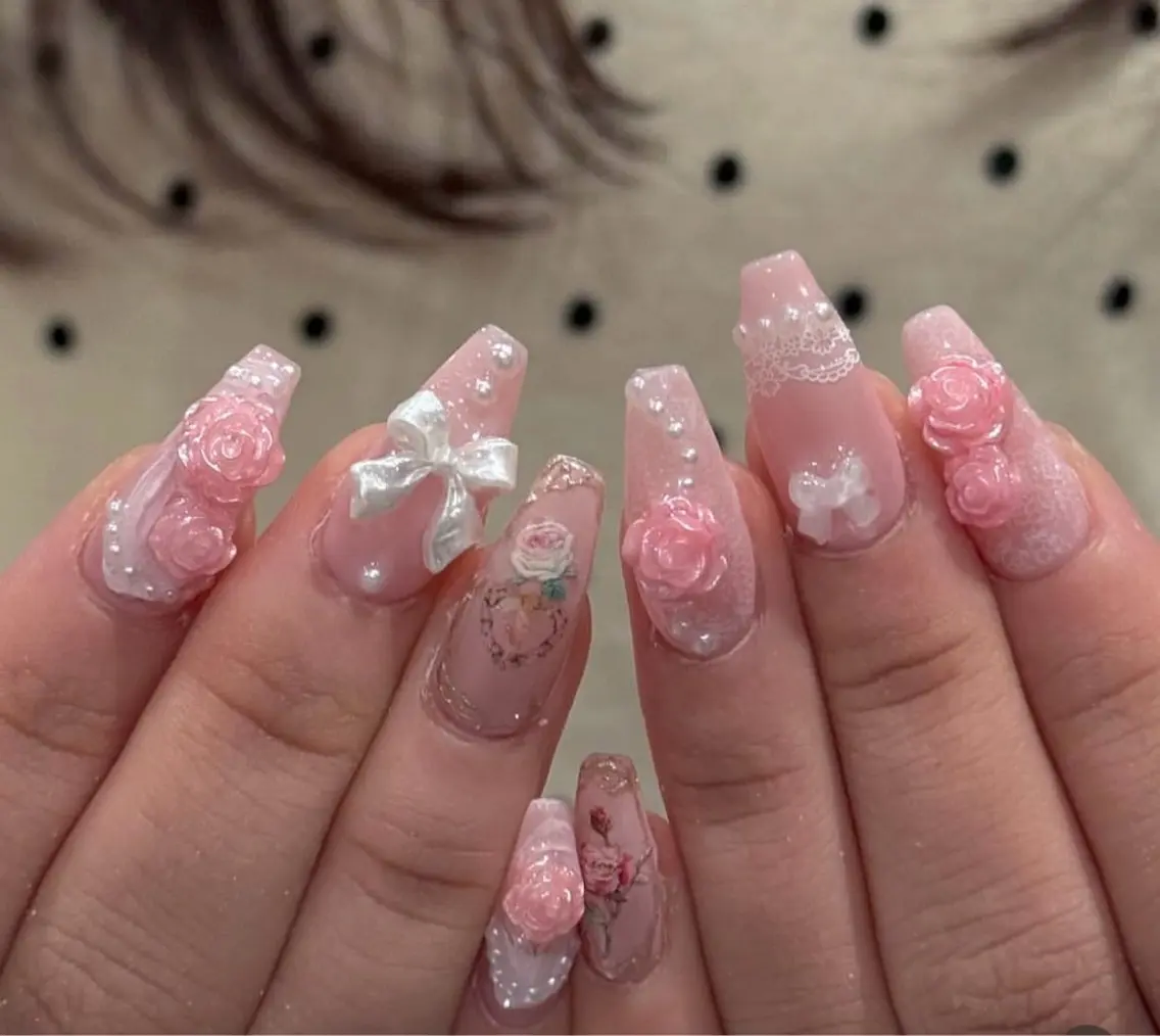 ネイル グラデーション キラキラネイル ワンカラーネイル 冬ネイル Jenn Nail Salonのネイルデザイン