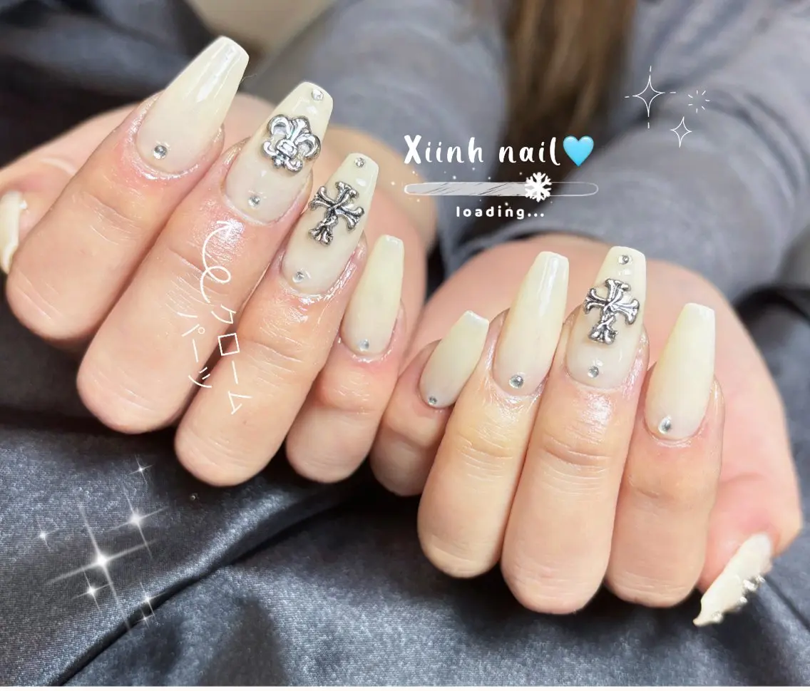 ネイル ブラウン チークネイル 桜ネイル 長さ出し フットネイル ハンドネイル XIINH NAIL SALONのネイルデザイン