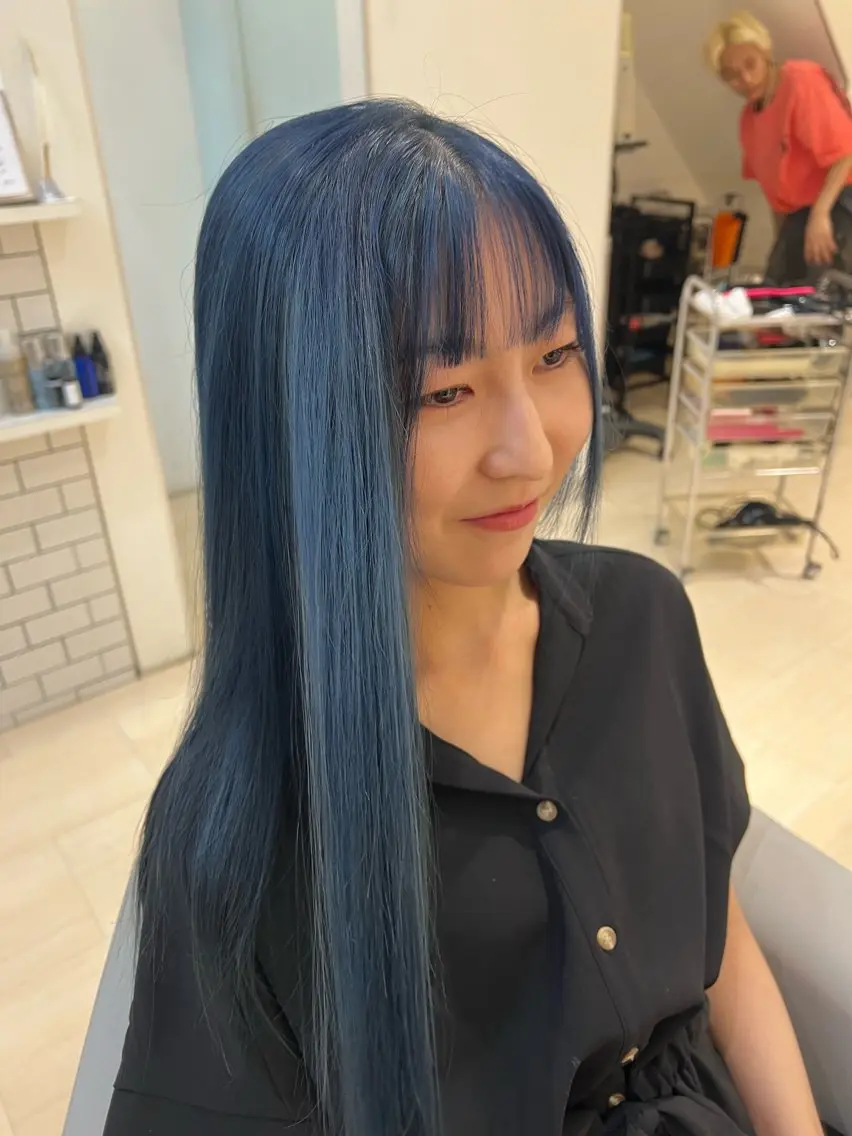 ロング カラー ヘアカラー トリートメント 堀井 凌平のヘアスタイル