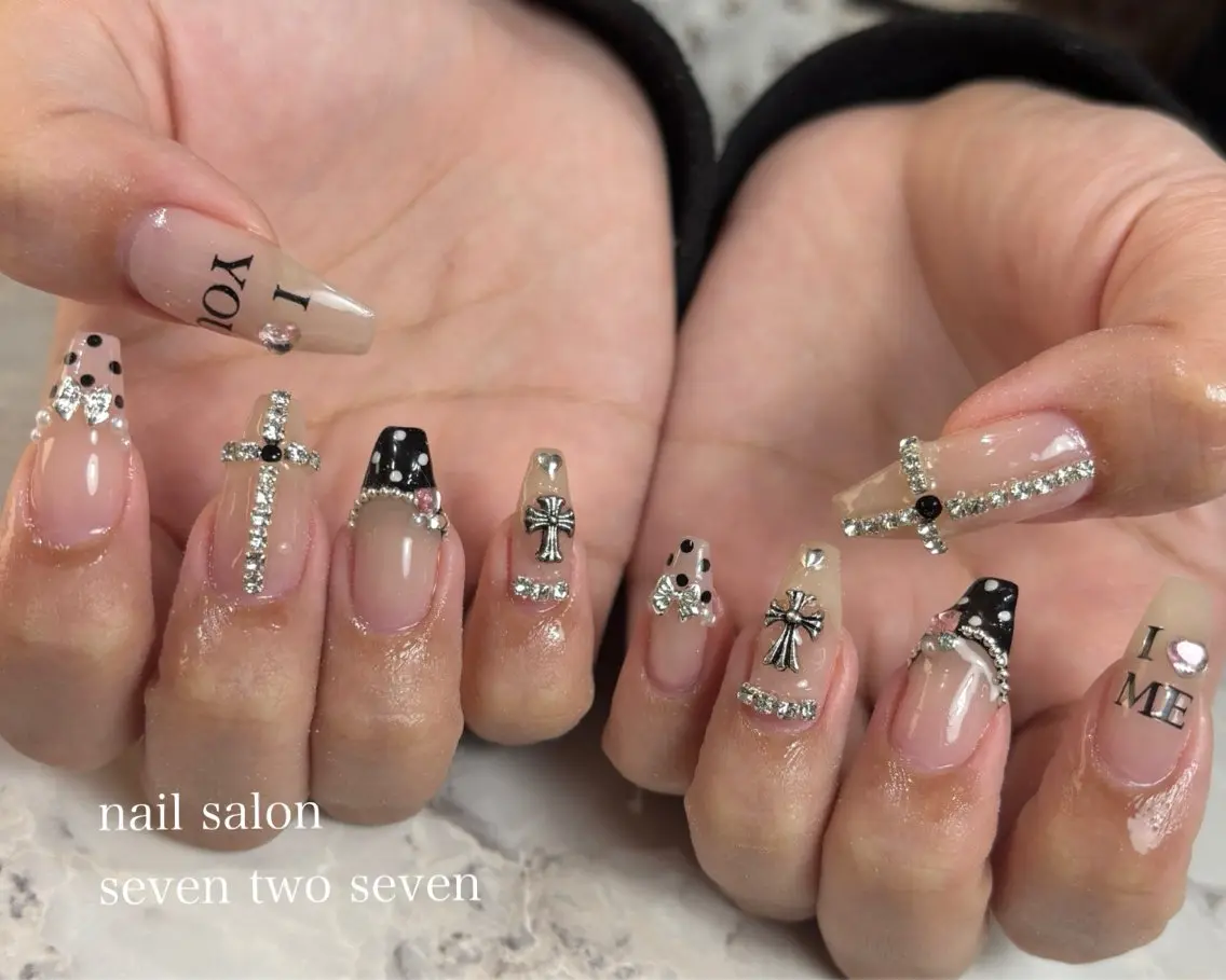 ネイル ハンドネイル 727 nailのネイルデザイン