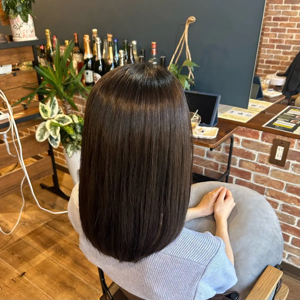 ミディアム カラー ブラウンカラー オリーブブラウン 中村 莉乃香のヘアスタイル