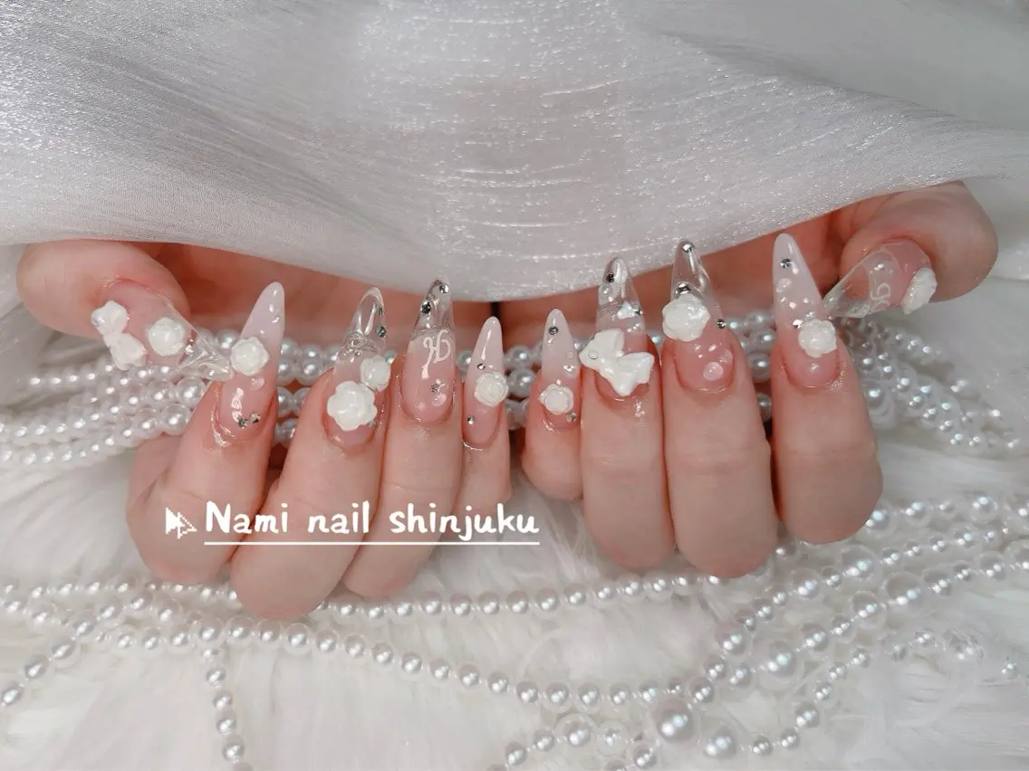 ネイル 長さ出し ガーリー 韓国ネイル ロングネイル 持ち込み ハンドネイル Nami nail salonのネイルデザイン