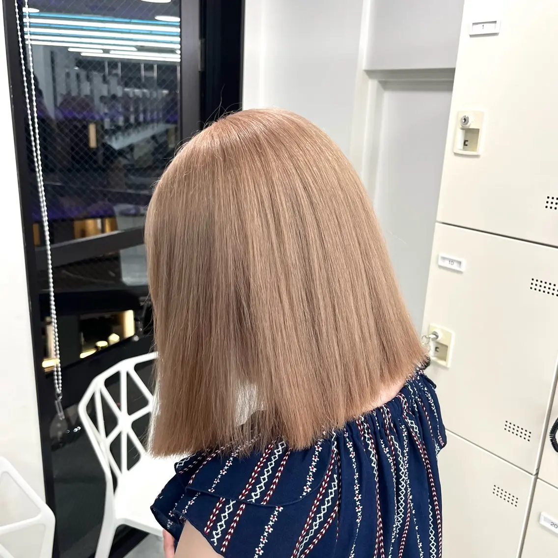 セミロング カラー ベージュカラー ブリーチ ブロンド デザインカラー グレージュ ヘアカラー トリートメント 天神/ケアブリーチ/ 髪質改善/上質艶髪のヘアスタイル