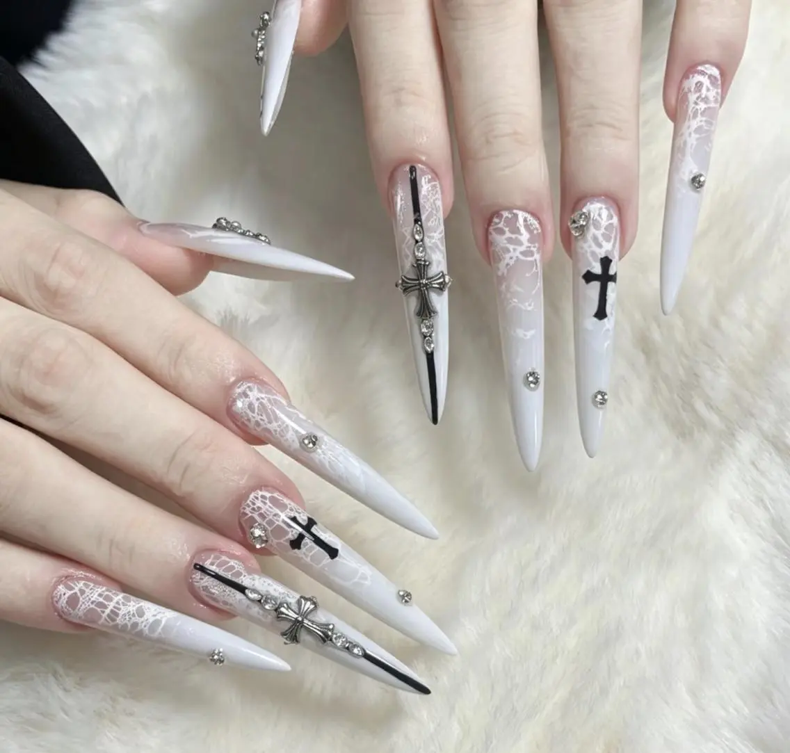 ネイル ハンドネイル 🎀 Ayaka_nailのネイルデザイン