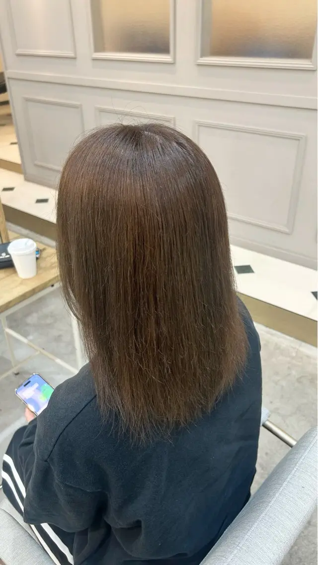 ミディアム カラー ブラウンカラー オリーブブラウン 中村 仁美のヘアスタイル