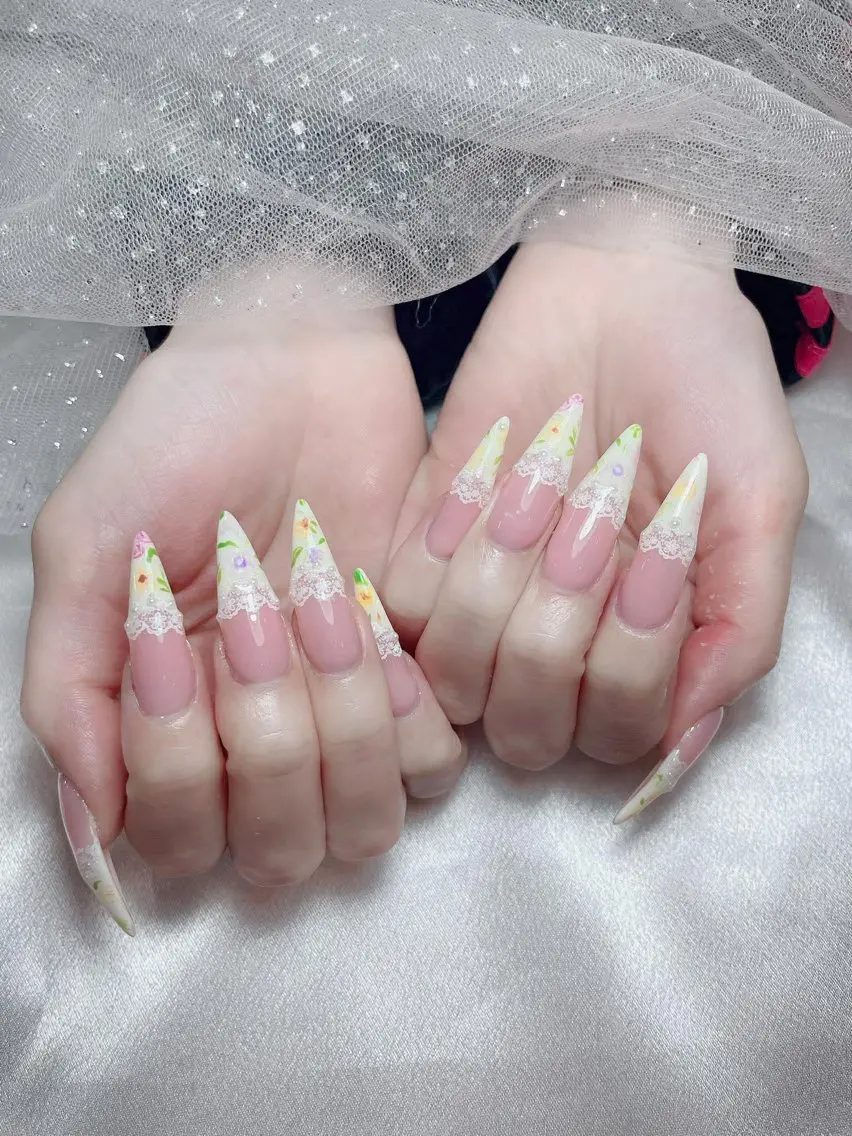 ネイル ハンドネイル Queen Nail Salonのネイルデザイン