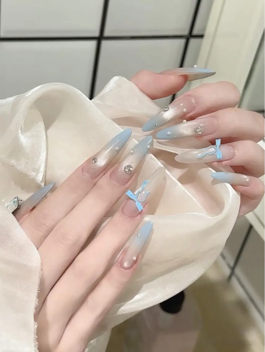 ネイル Rnailsalon リンゴのネイルデザイン