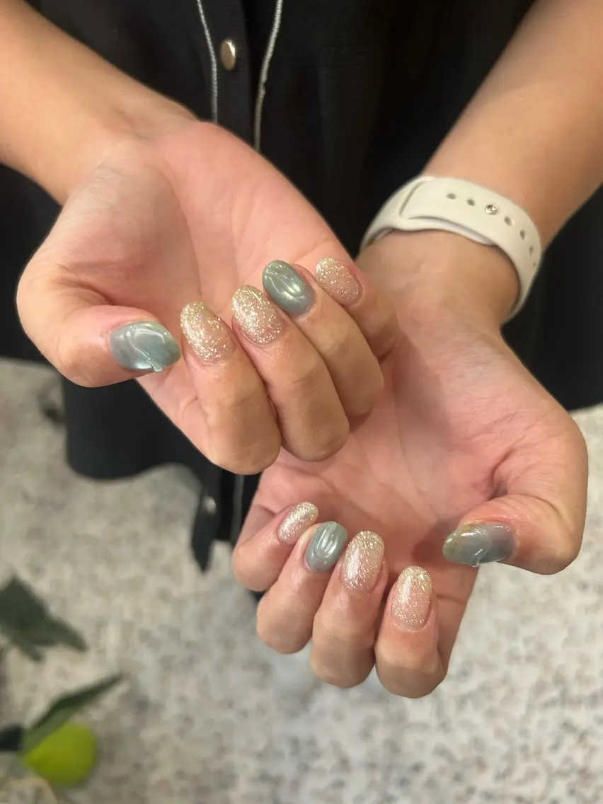 ネイル ハンドネイル 小松 千冬のネイルデザイン
