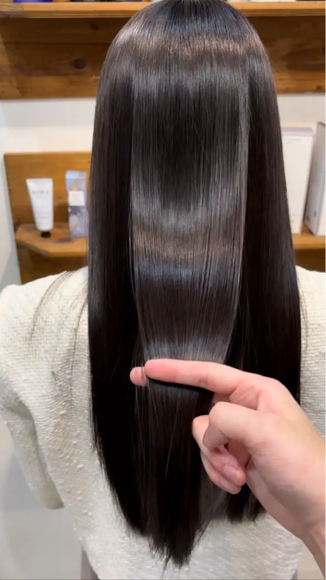 ロング カット トリートメント 髪質改善 安田萌吾のヘアスタイル