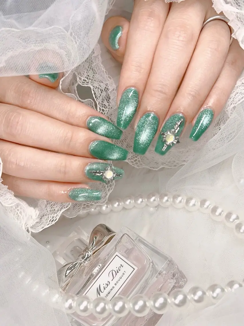 ネイル ハンドネイル toyvenail 🎀konomiのネイルデザイン