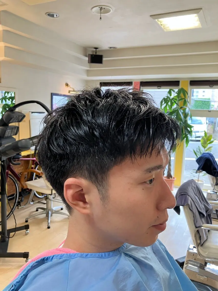 ショート メンズ 刈り上げ 横田 尚登のヘアスタイル