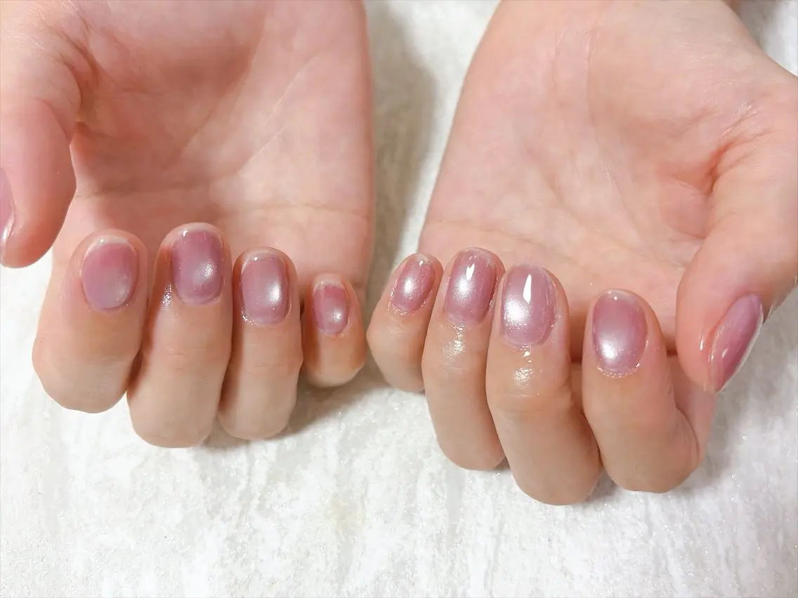 ネイル アニマル柄 オーロラネイル フットネイル フレンチネイル ジェルネイル mogu nailのネイルデザイン