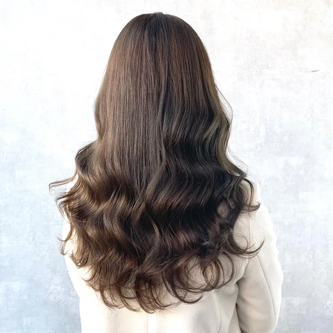 ロング アッシュ アッシュグレー アッシュグレージュ ヨシンモリ ムルギョル巻き K-POP好き美容師 🇰🇷Kai.Yのヘアスタイル
