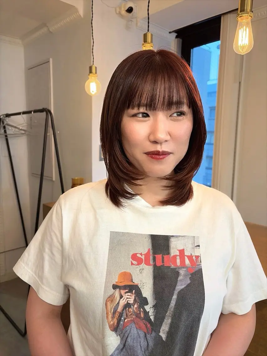 ミディアム カット ヘアカラー 南堀江レイヤーカット MIKU🍒のヘアスタイル