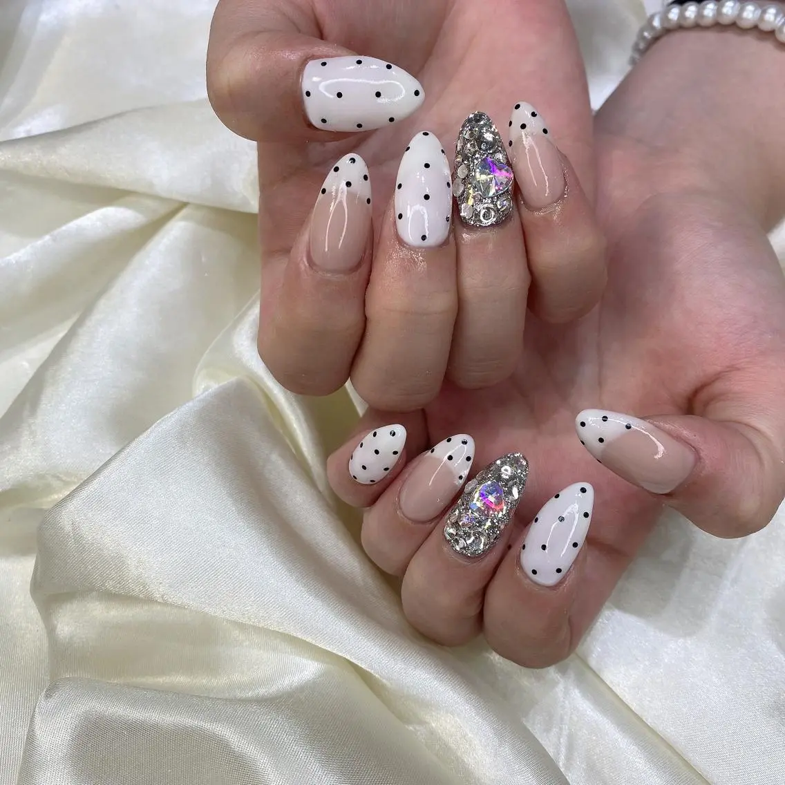 ネイル ハンドネイル 西岡 杏のネイルデザイン