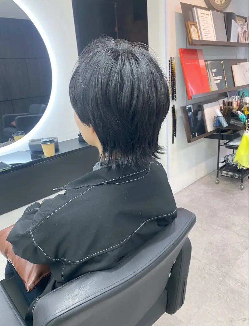 ショート 友田 千栄のヘアスタイル