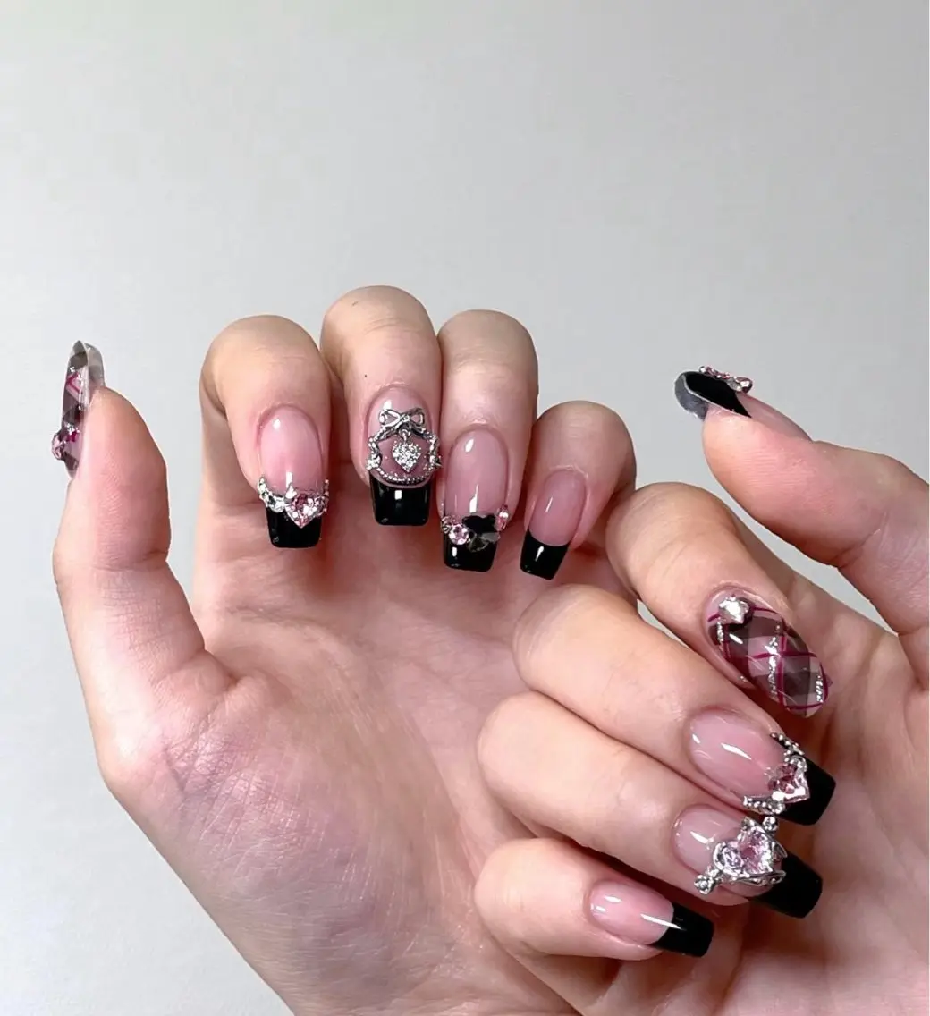 ネイル フレンチネイル 持ち込み BabyYouMi nailのネイルデザイン